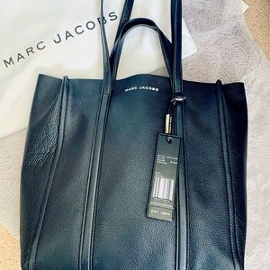 Marc Jacobs THE TAG bag OVERSIZED 31 black leather Tote (final price drop)